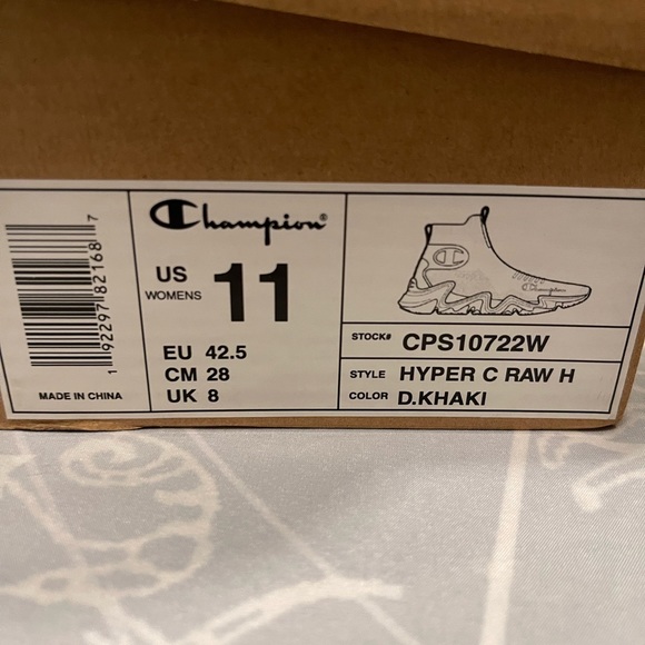 Champion Womens Size 11 slip on sneakers - Picture 6 of 6